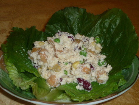 Okara_salad_serve with lettuce