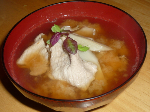 Tonjiru-served