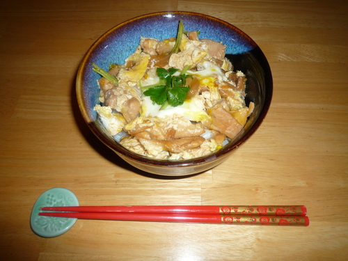 Oyakodon-with chopsticks