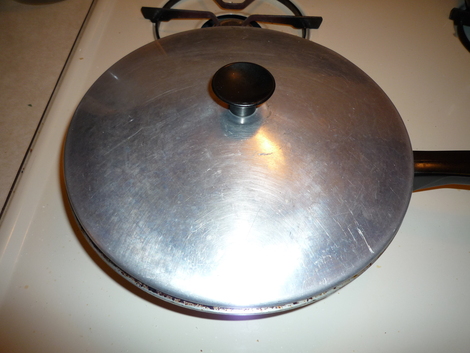 Okonomiyaki-cover frying pan