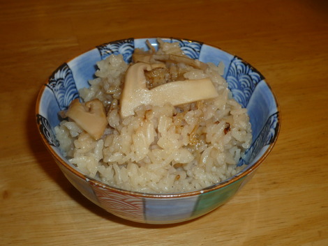 Matsutake gohan_served 