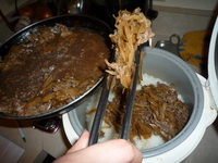 Nikugohan-into the rice cooker