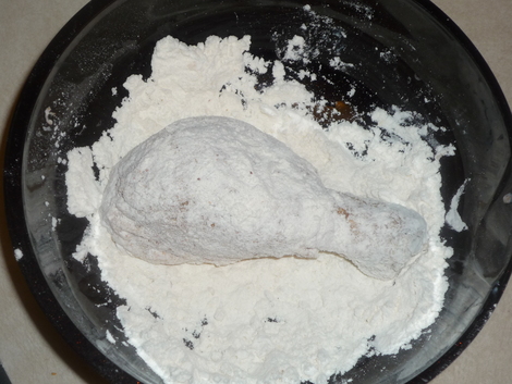 Fried Chicken_dredge in flour